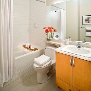 Bathroom & Toilet